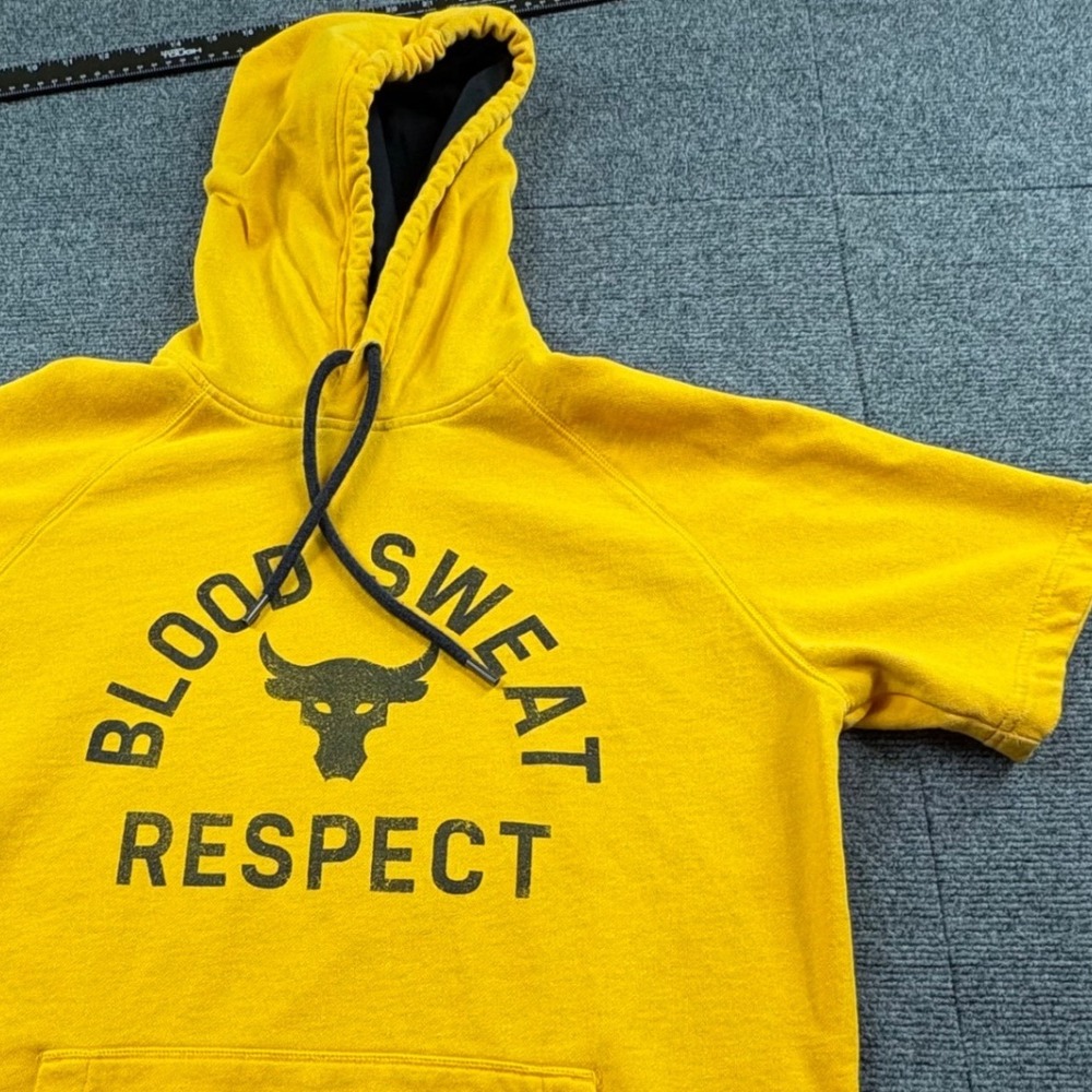 Under Armour Project Rock Blood Sweat Respect Short Sleeve Hoodie Yellow Large